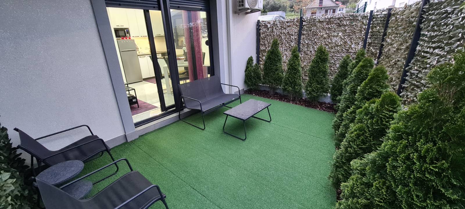 Modern apartment in beautiful Djenovici