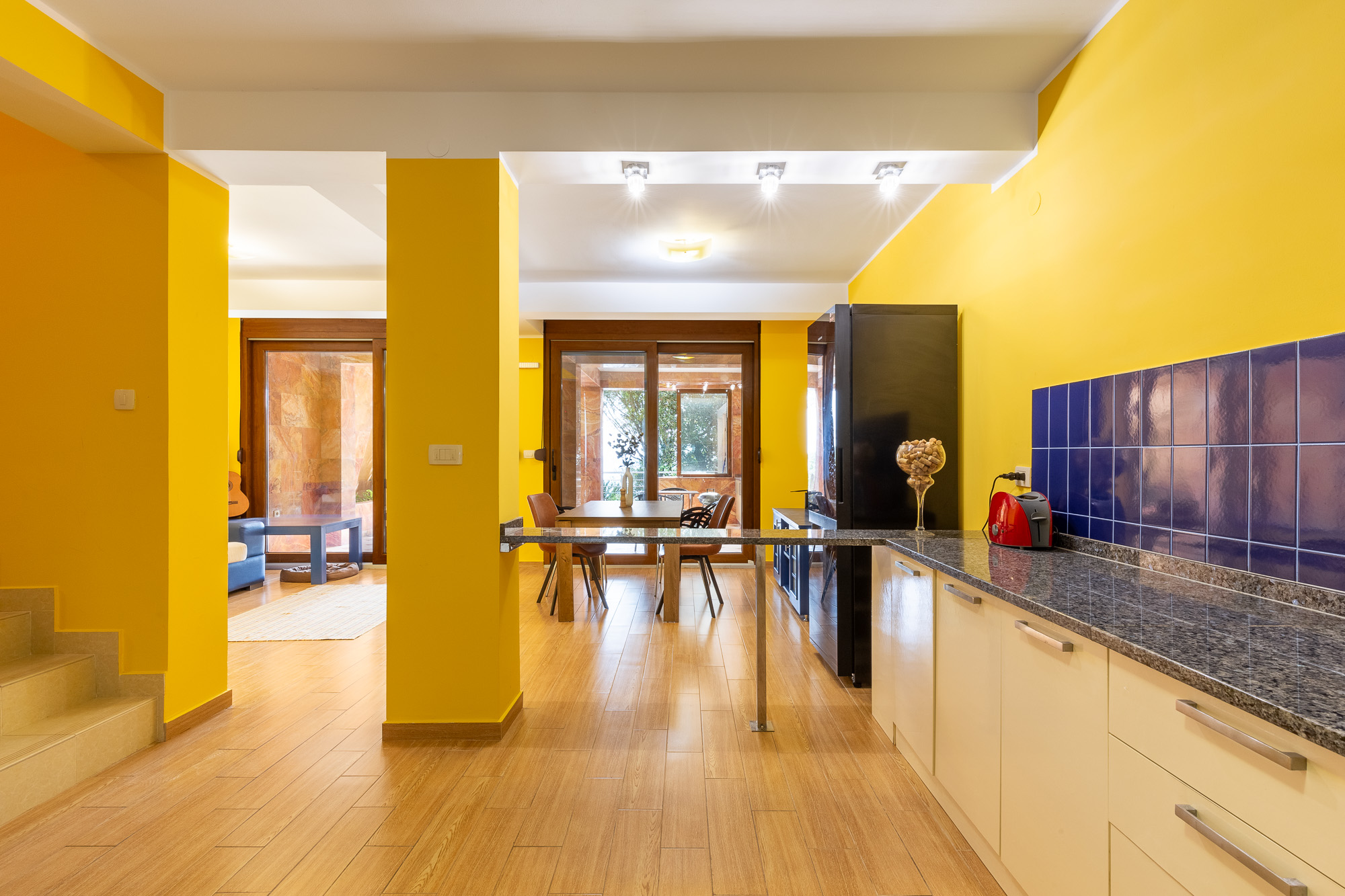 Spacious house in Utjeha with panoramic sea views