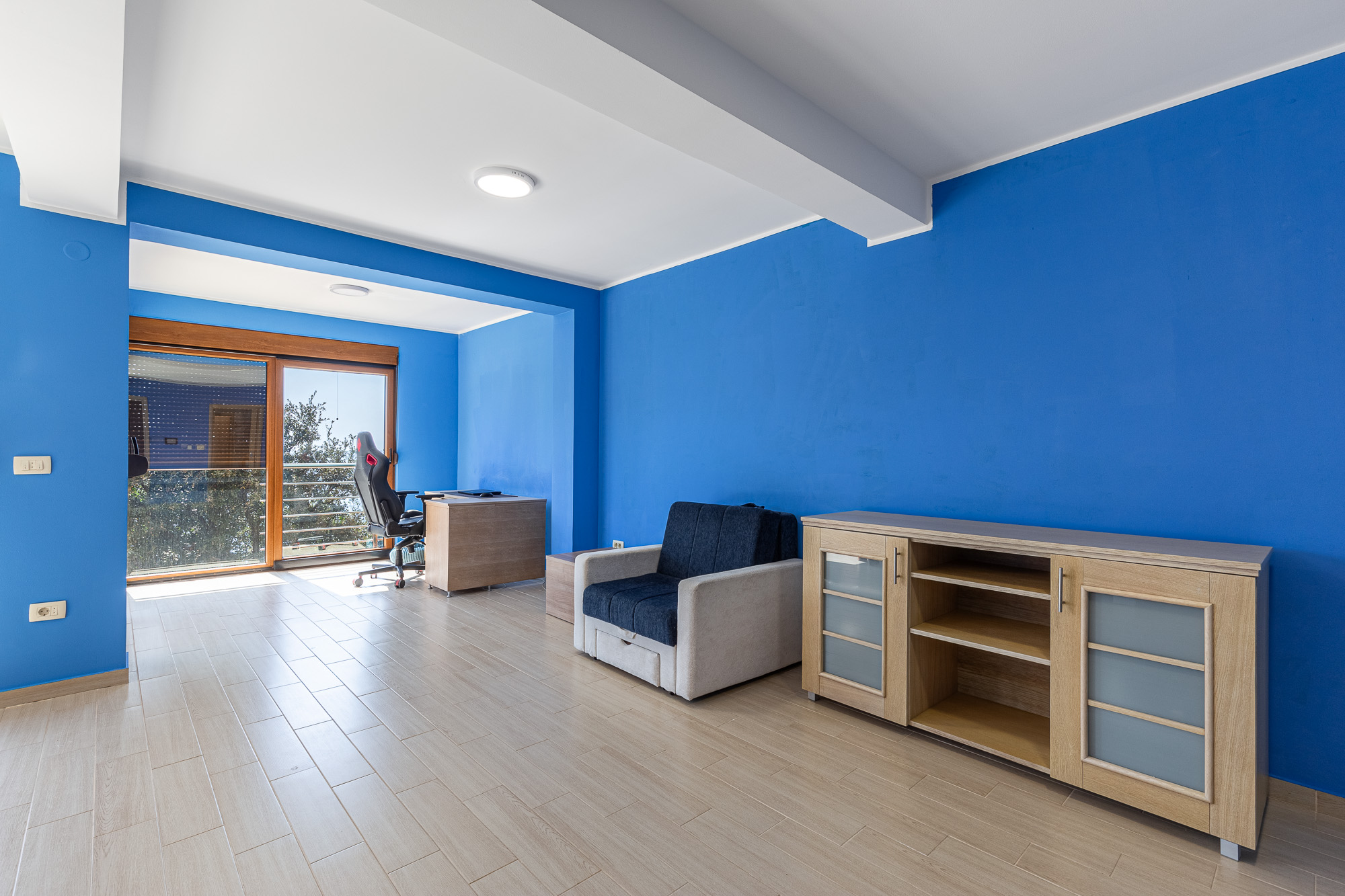 Spacious house in Utjeha with panoramic sea views