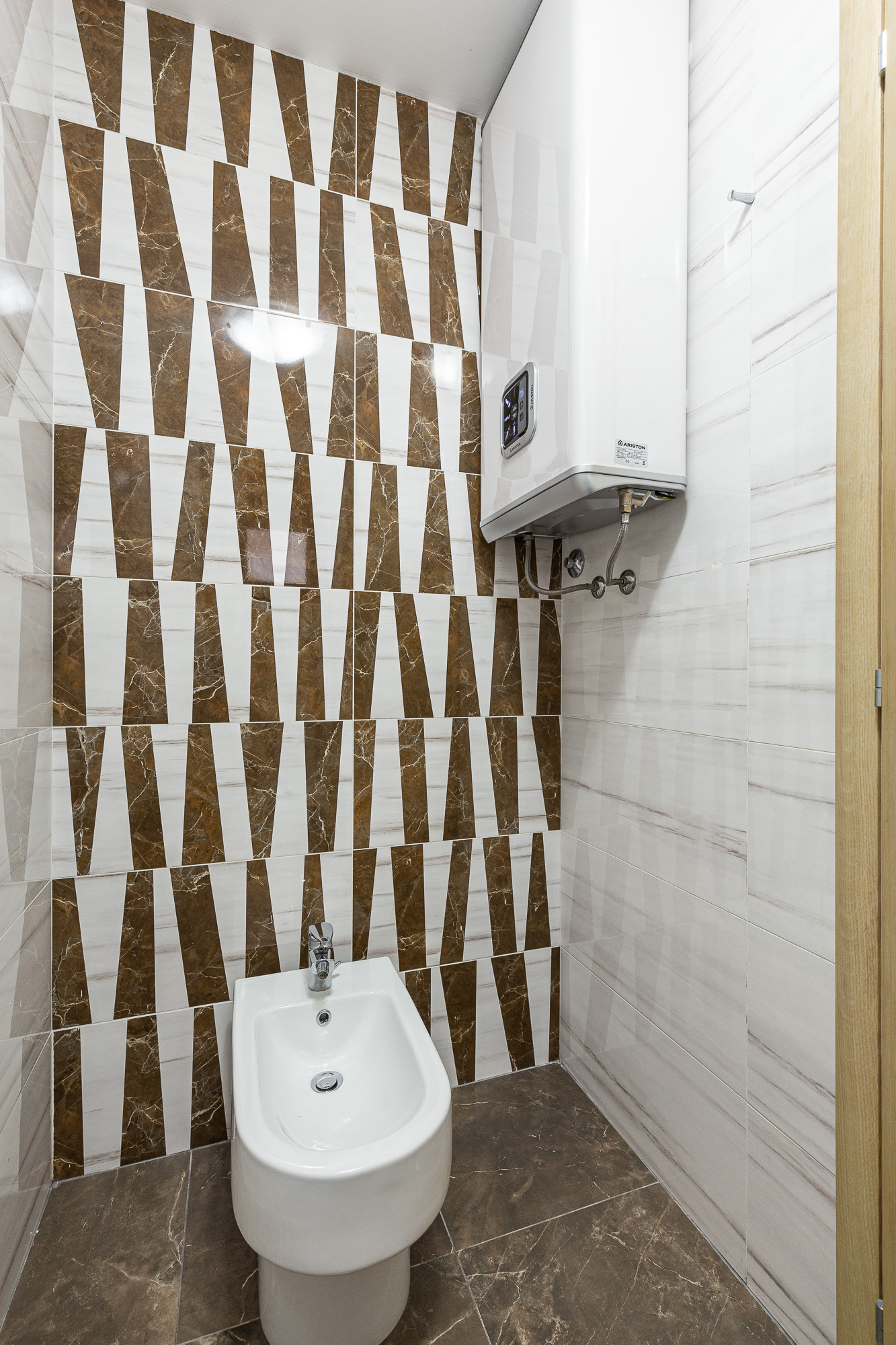 Spacious house in Utjeha with panoramic sea views