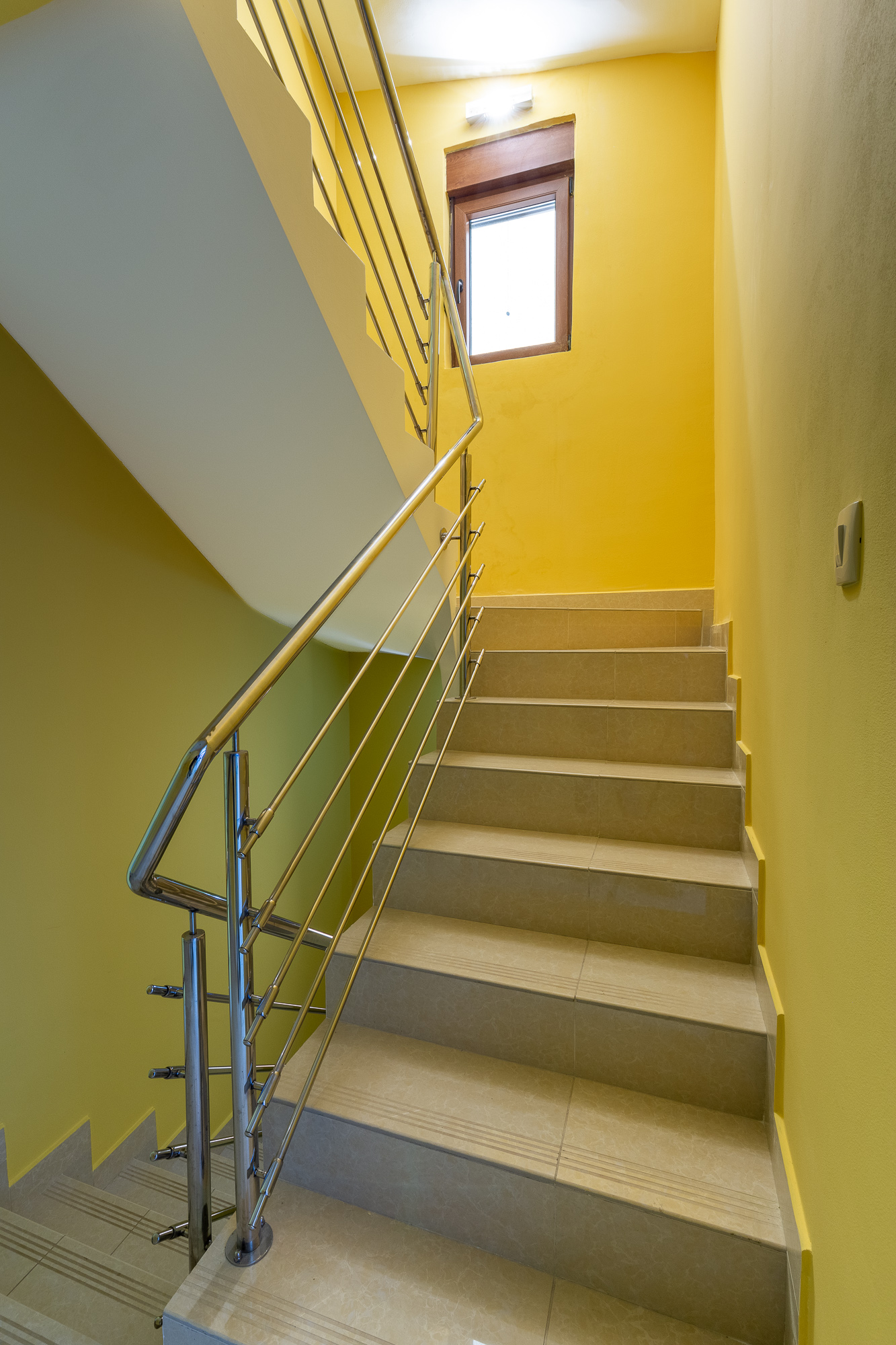 Spacious house in Utjeha with panoramic sea views