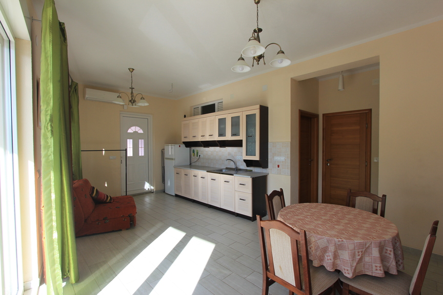 Apartment for sale in Lepetane with sea view