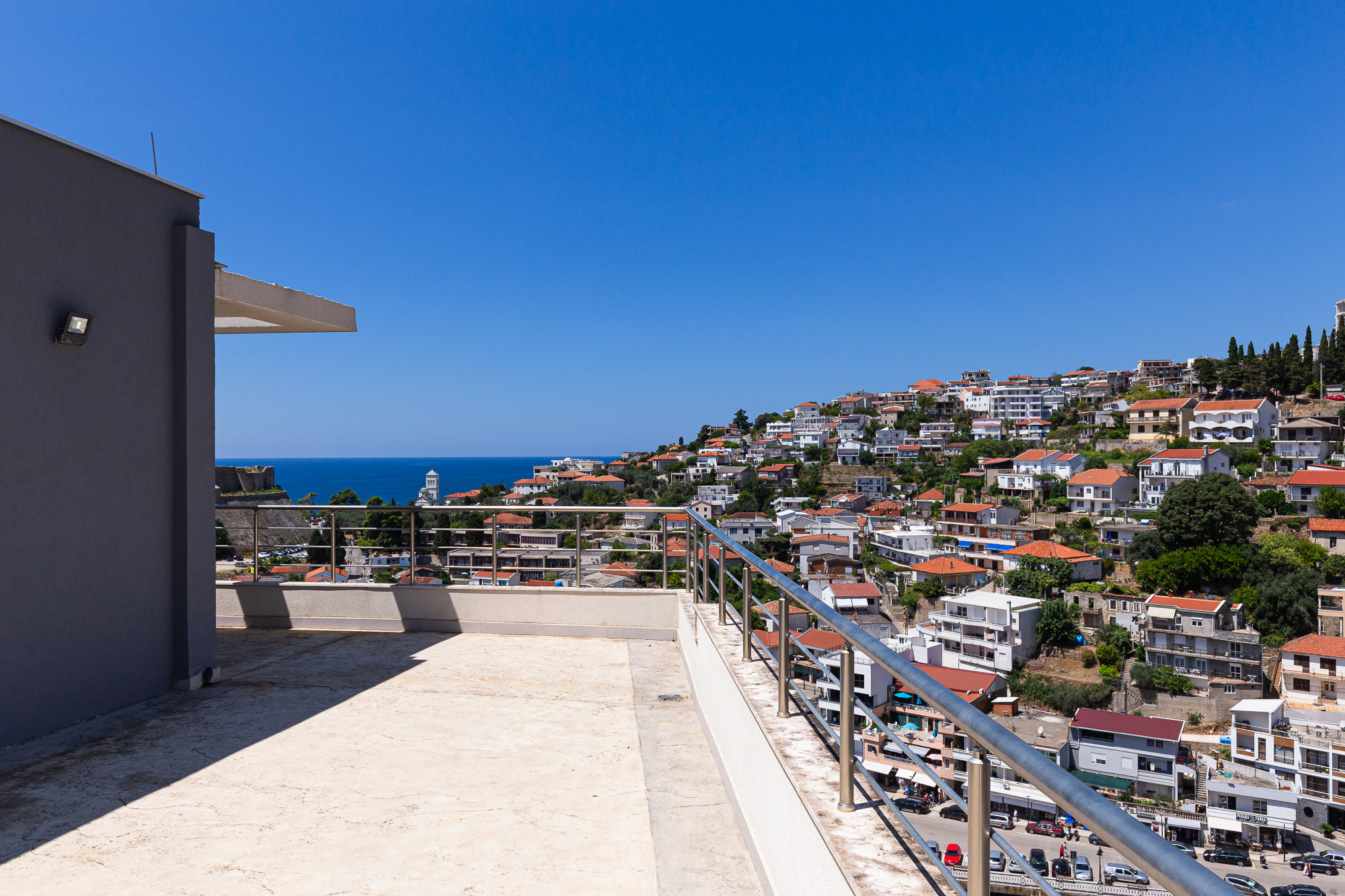 Penthouse in Ulcinj with sea view