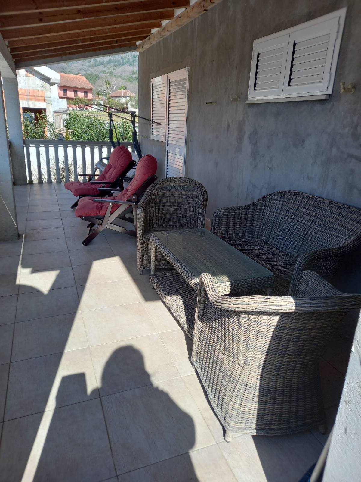 Three -story spacious house in Tivat