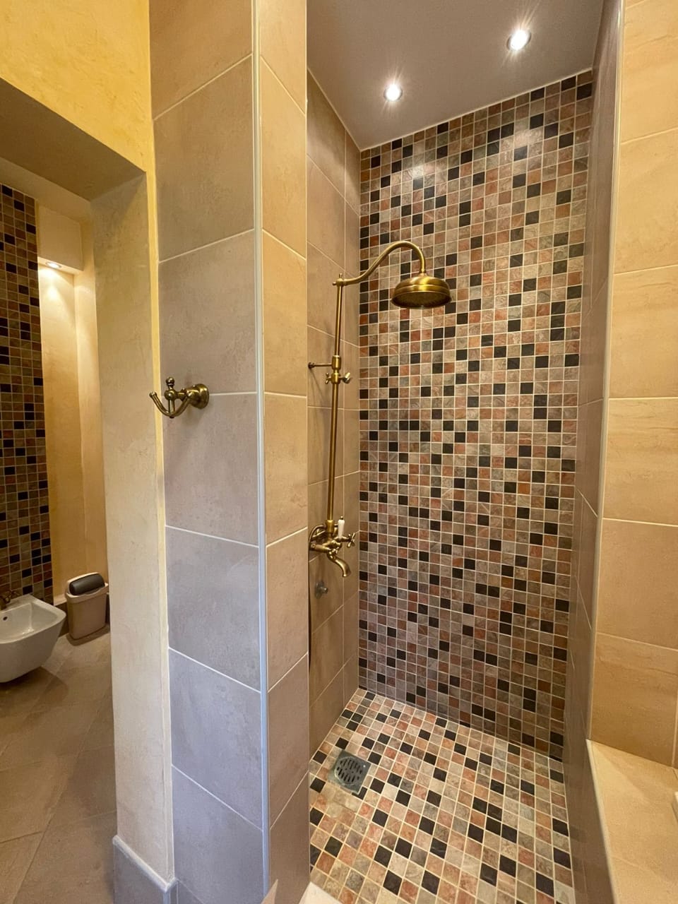 House in a complex with a swimming pool