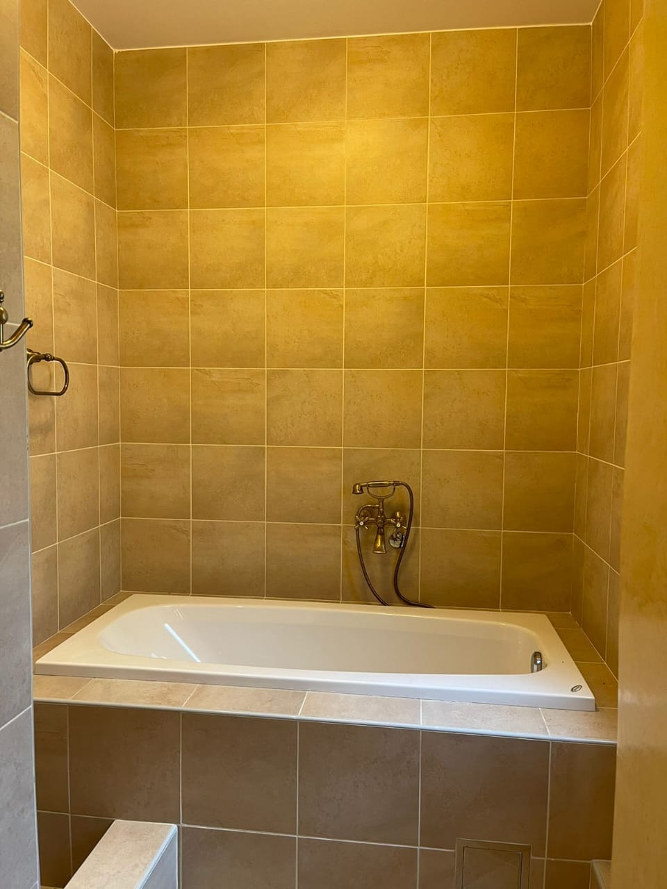 House in a complex with a swimming pool