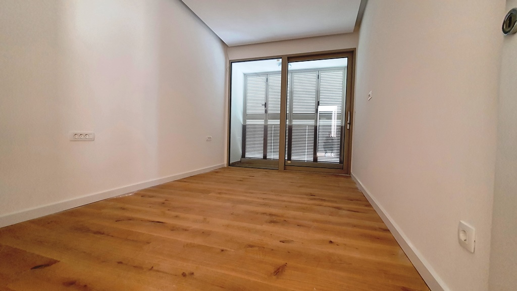 Two-bedroom apartment with a panoramic seaview near Budva