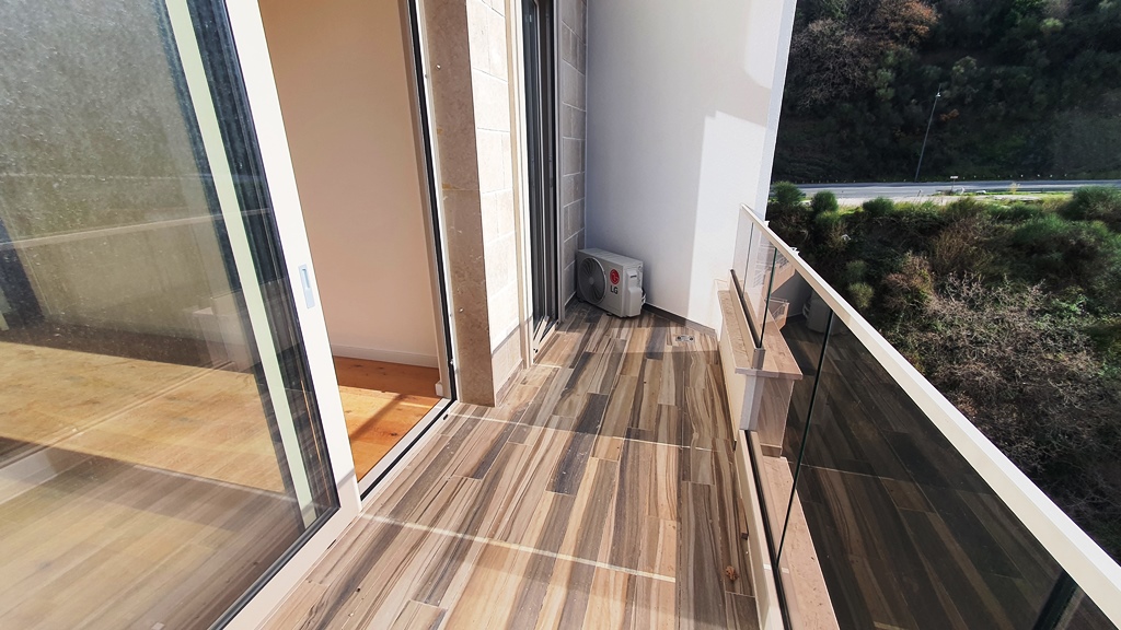 Two-bedroom apartment with a panoramic seaview near Budva