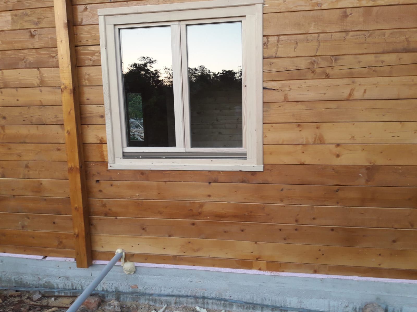 Wooden house in Lustica