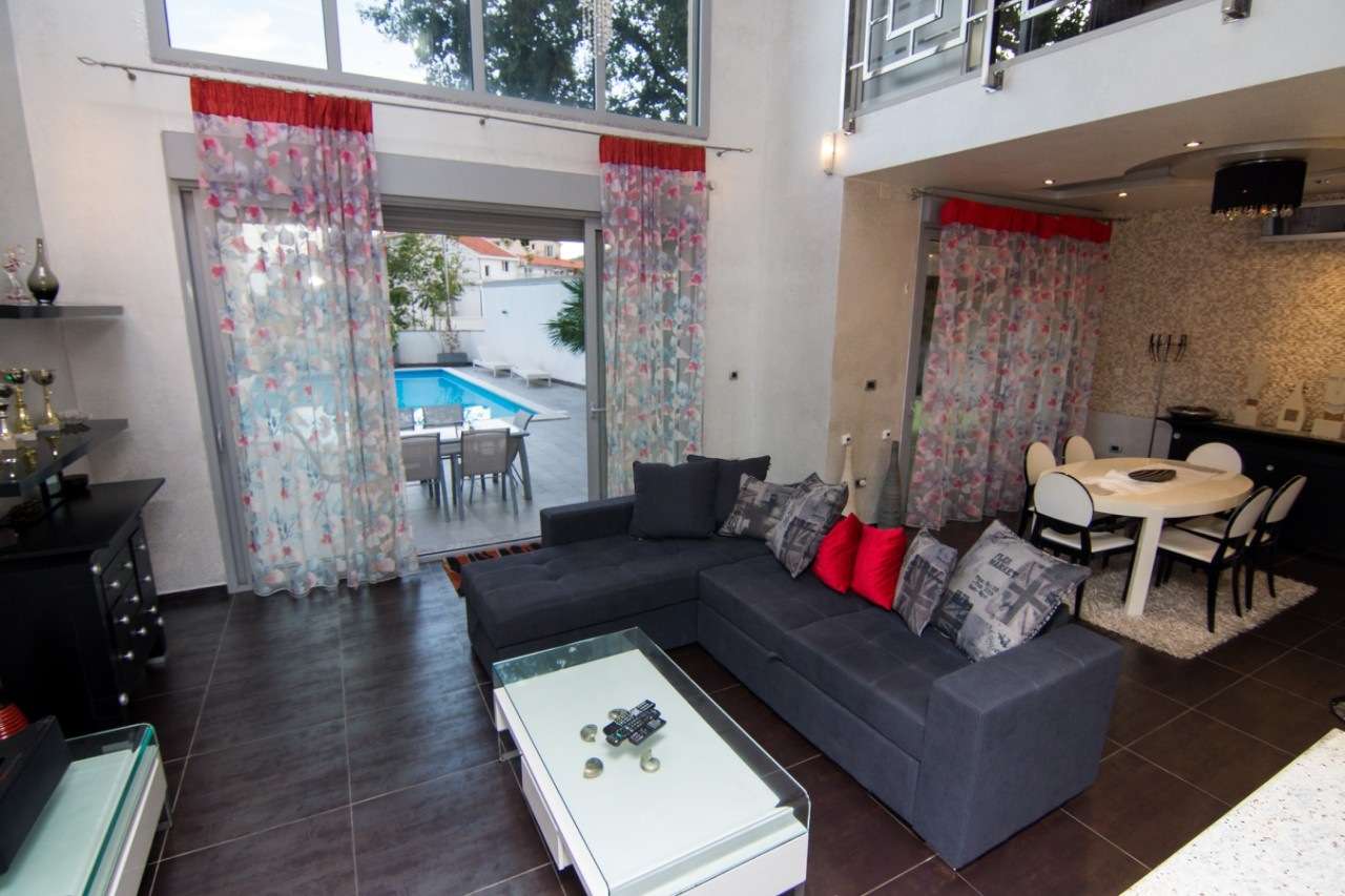 Luxury villa with pool in Budva