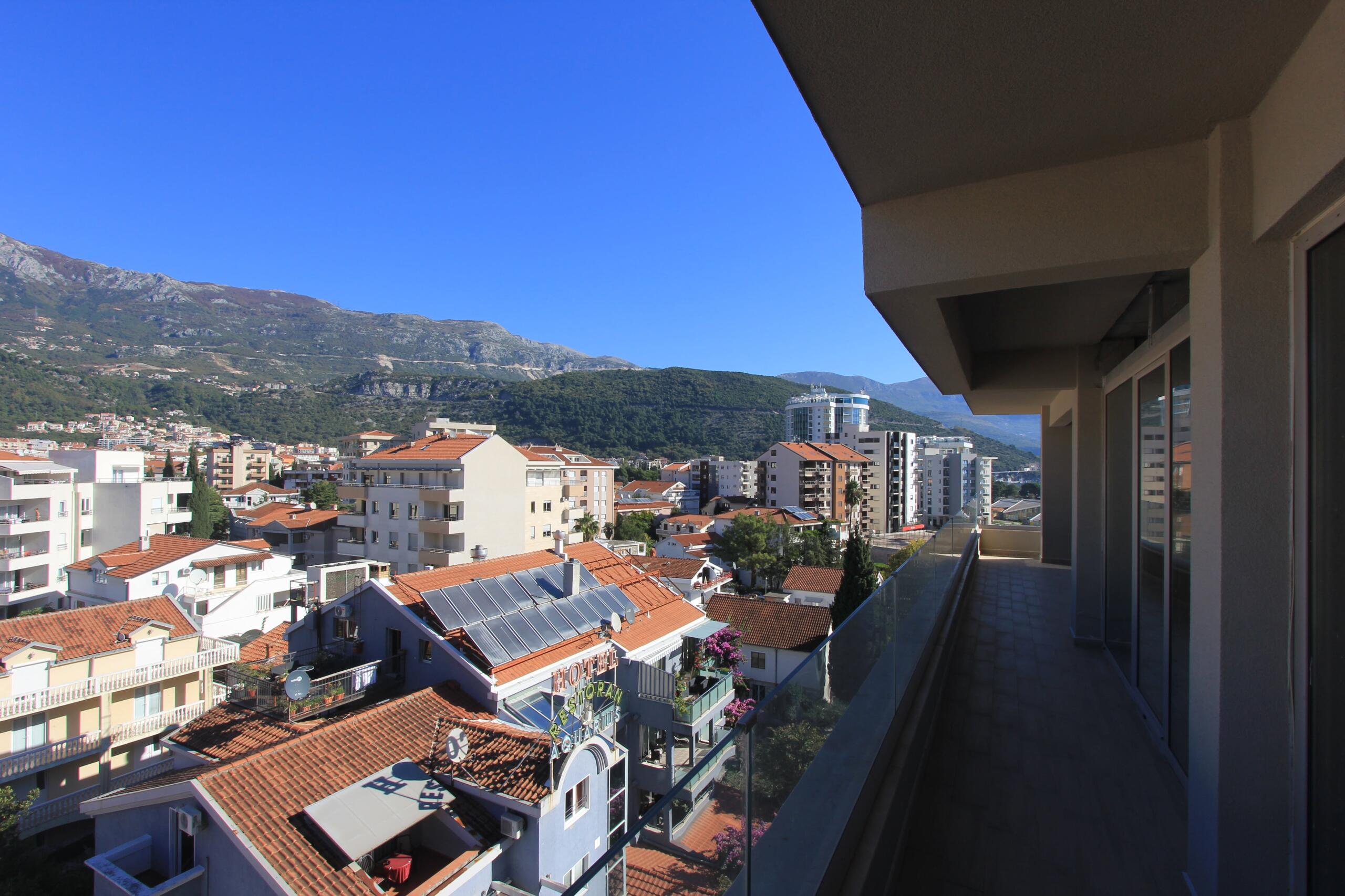 Penthouse in Budva with amazing view