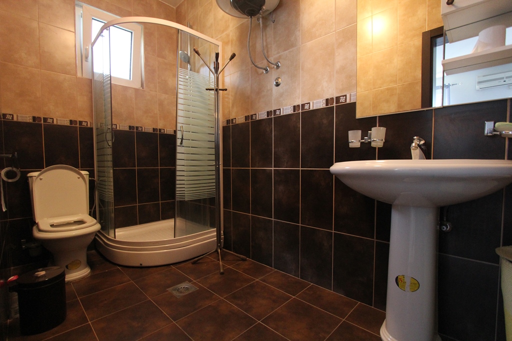 Villa with pool in Sutomore