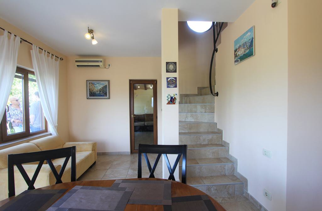 House in a complex with pool and sea view