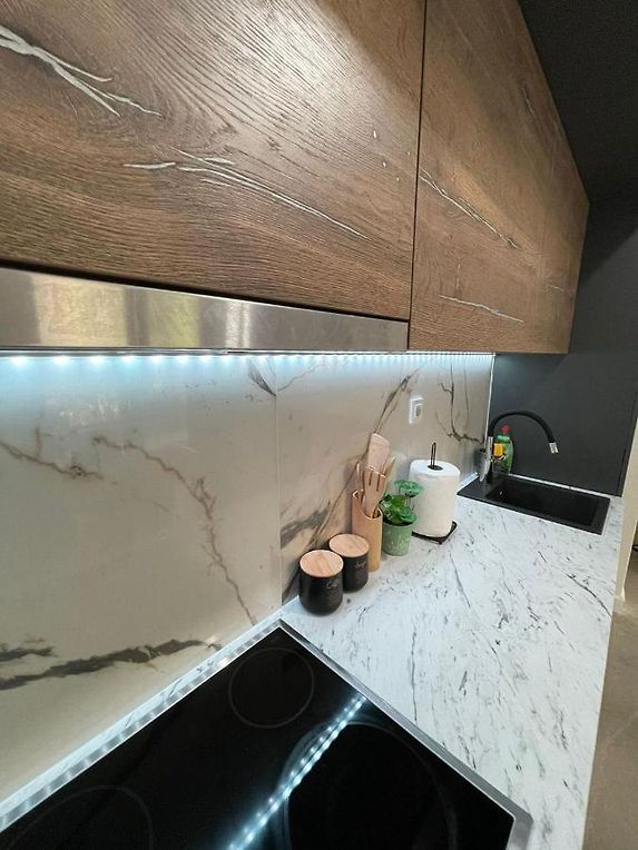 One bedroom apartment in a newly built complex in Bečići with a swimming pool on the roof