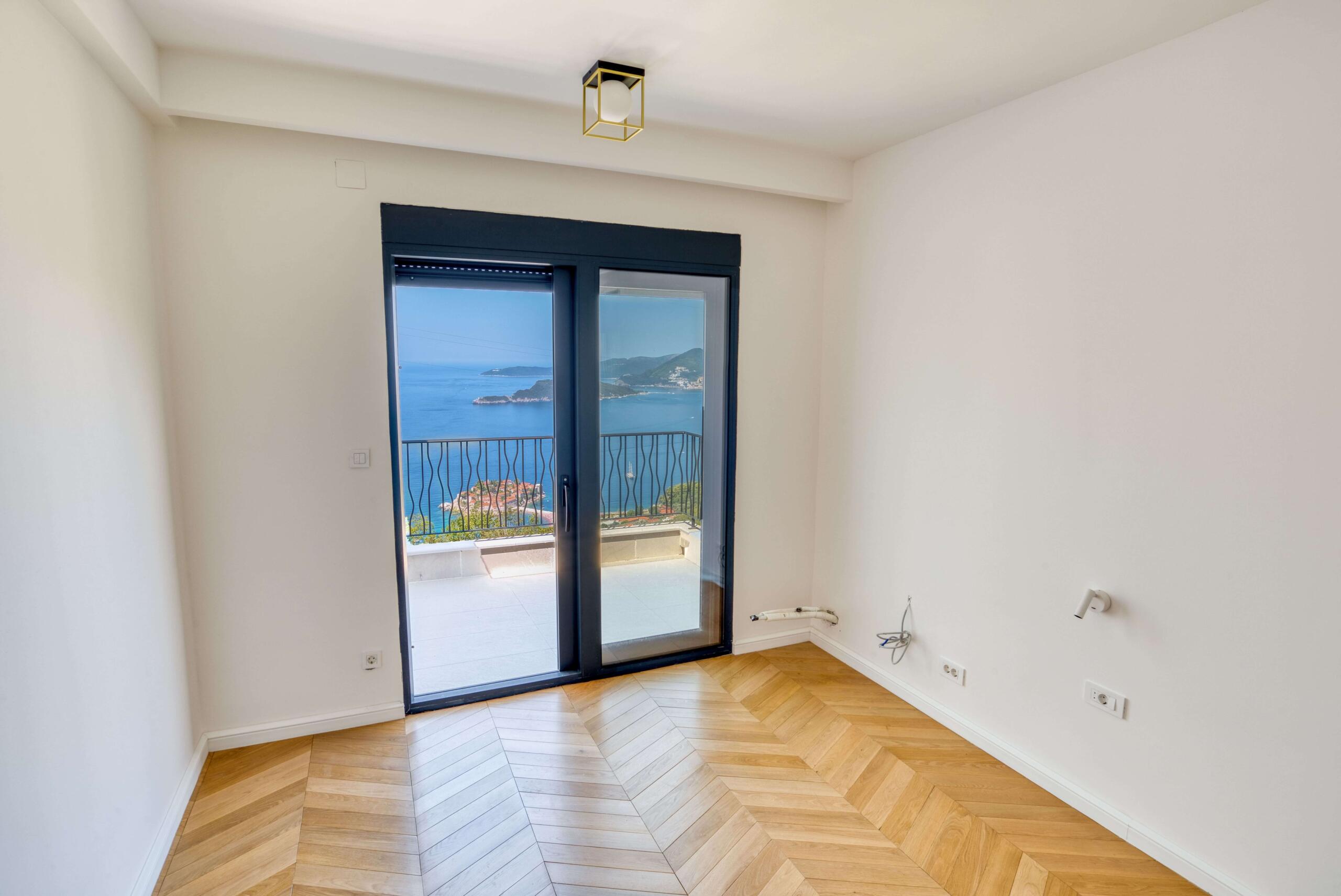 Villa for sale in a luxury complex in Blizikuce