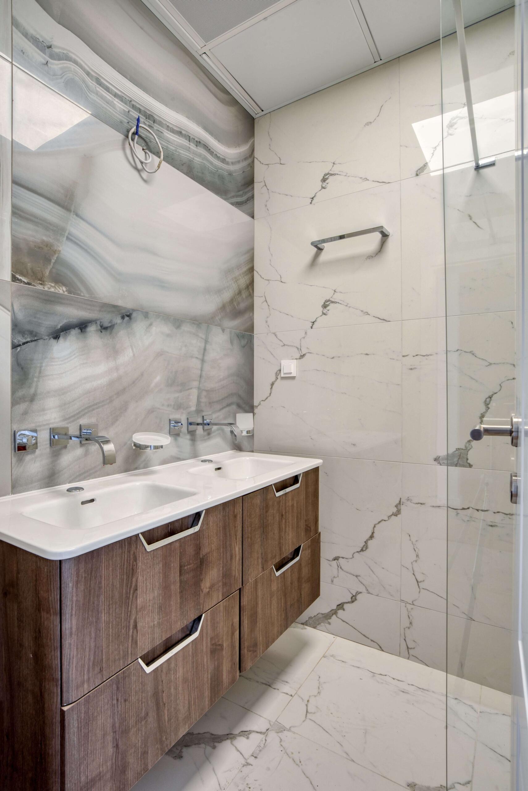 Villa for sale in a luxury complex in Blizikuce