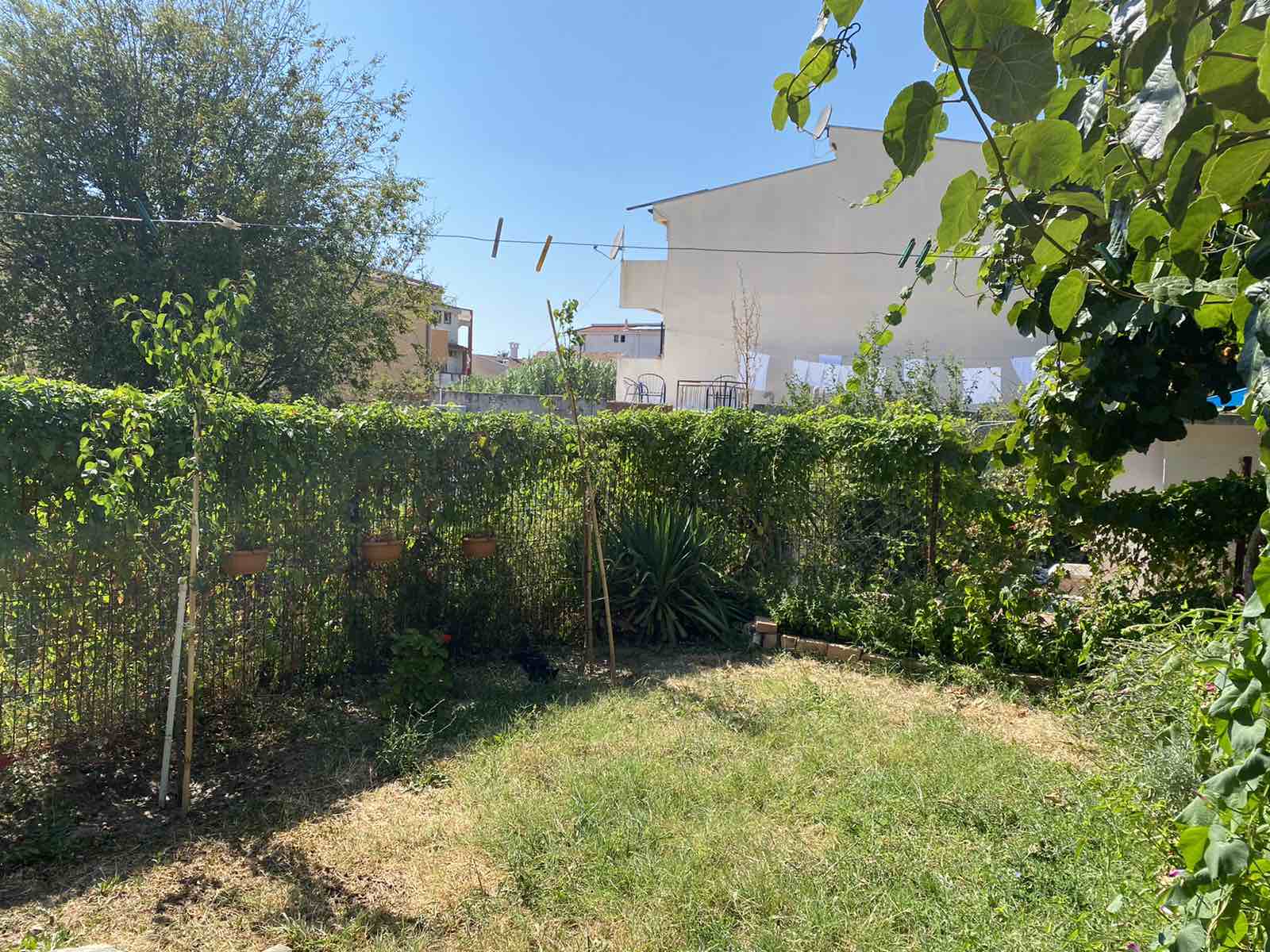 Two-story house for sale in a quiet part of Šušanj