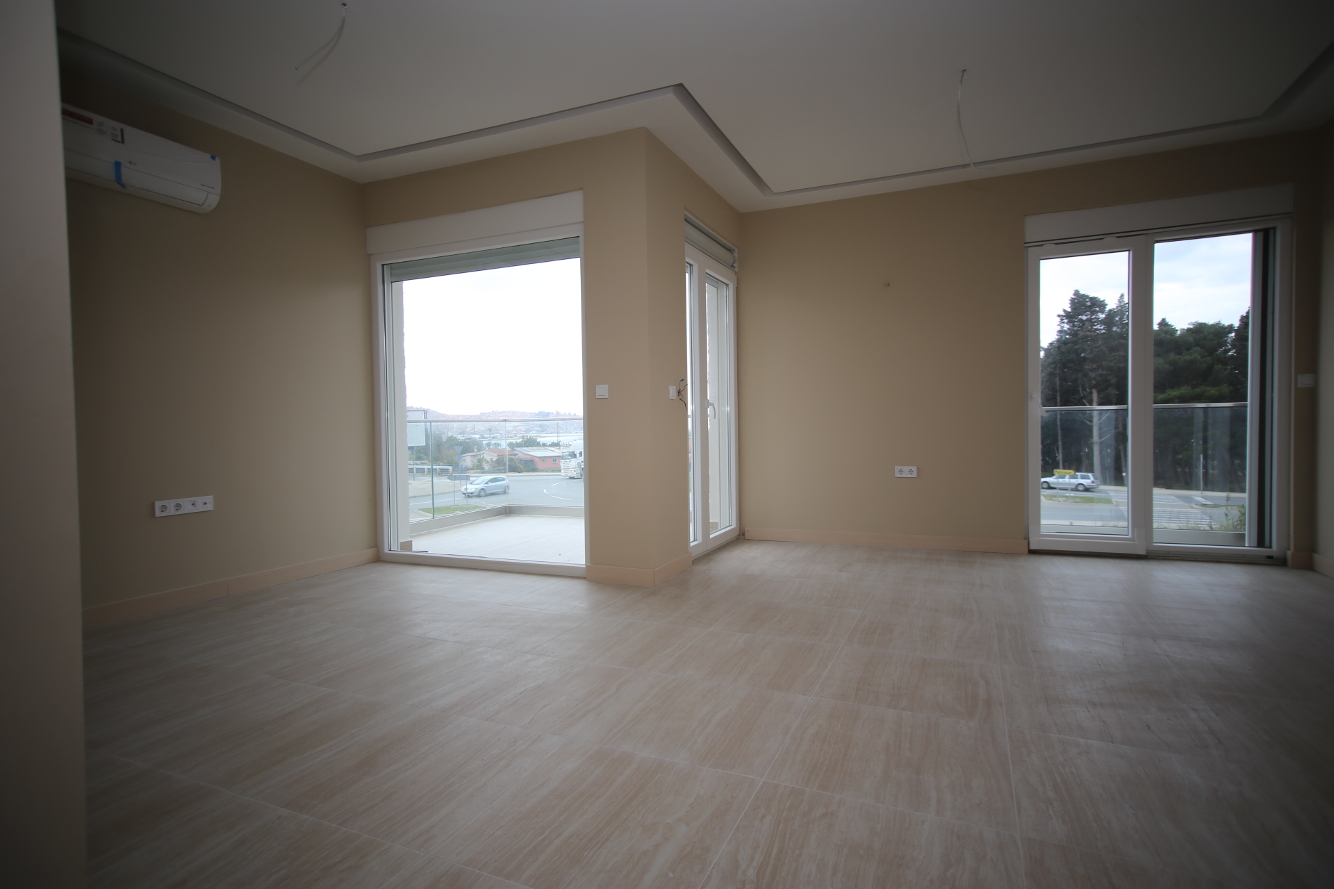 Spacious apartment in Bar