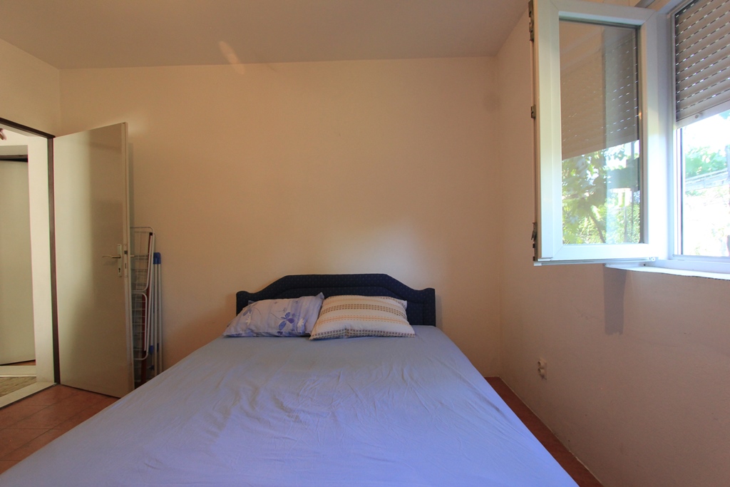 House in Bjelisi on two floors with a spacious yard