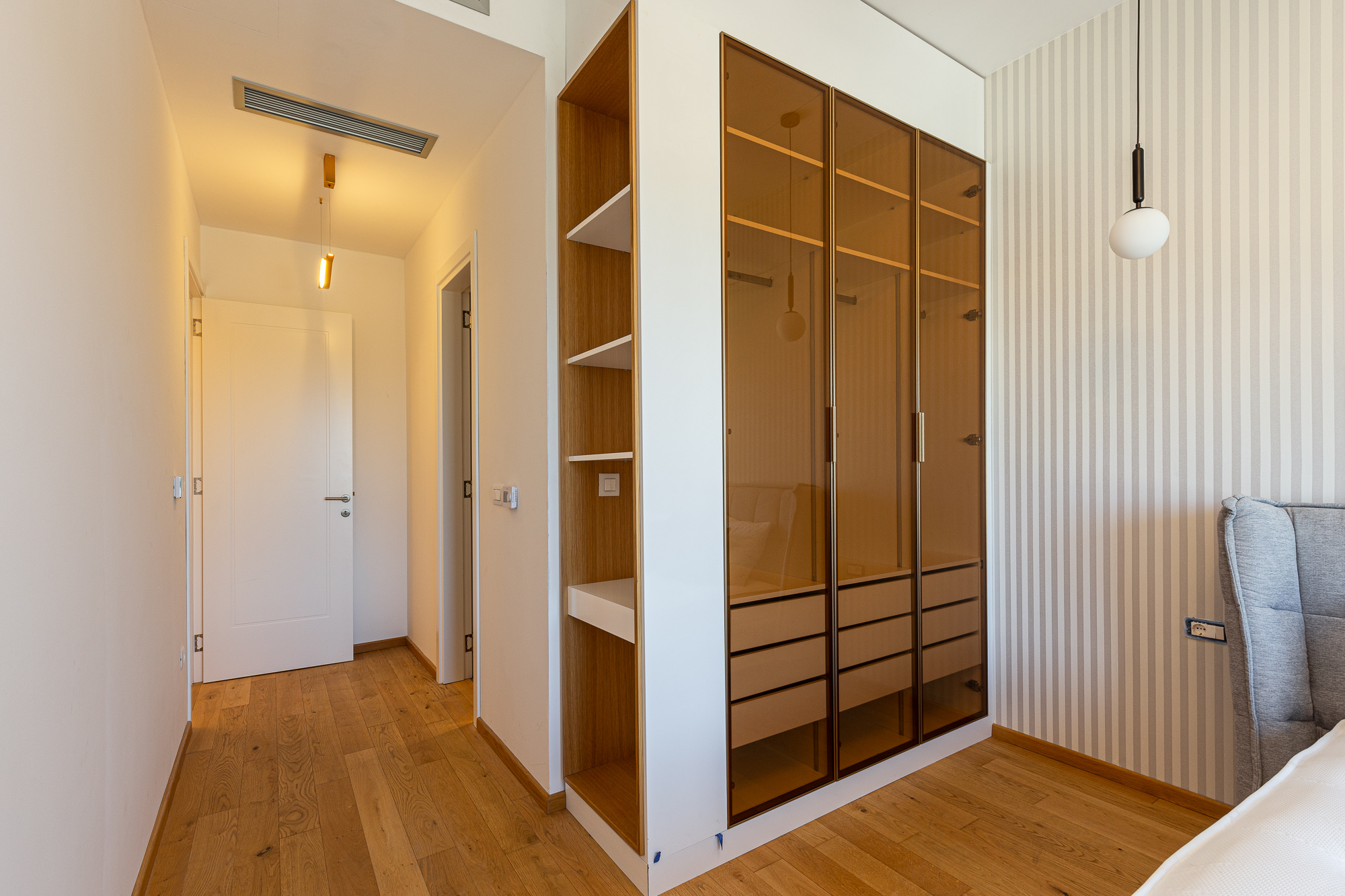 Penthouse in new building in Becici near the sea