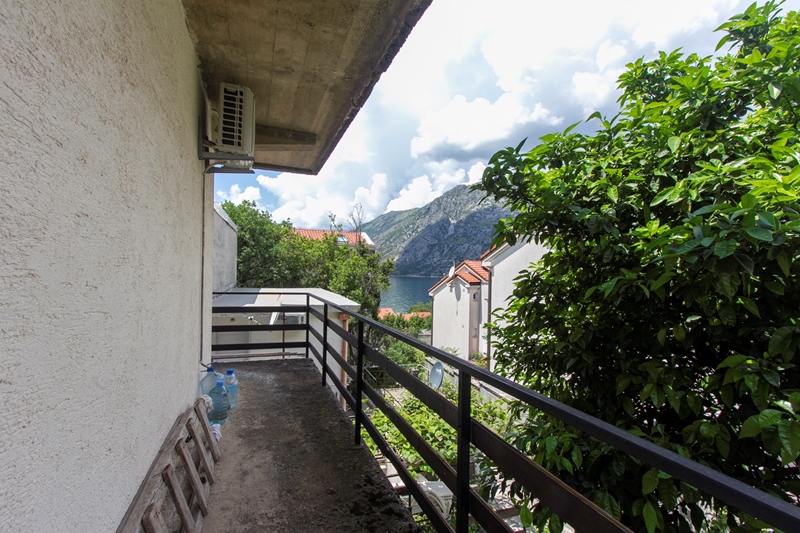 House in a small city Ljuta