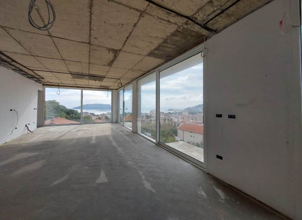 Penthouse in Budva
