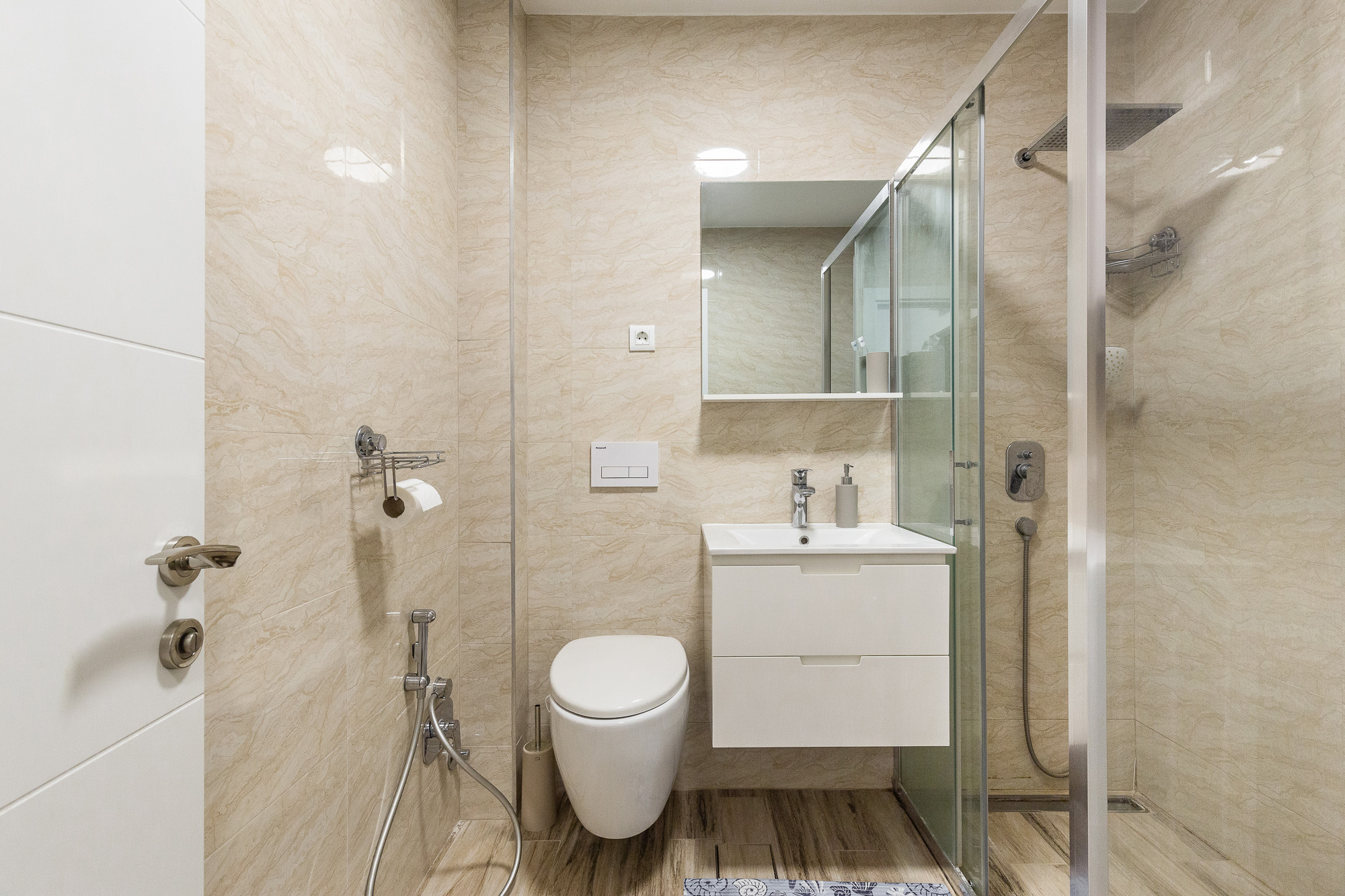 Stylish apartment in a complex with a swimming pool