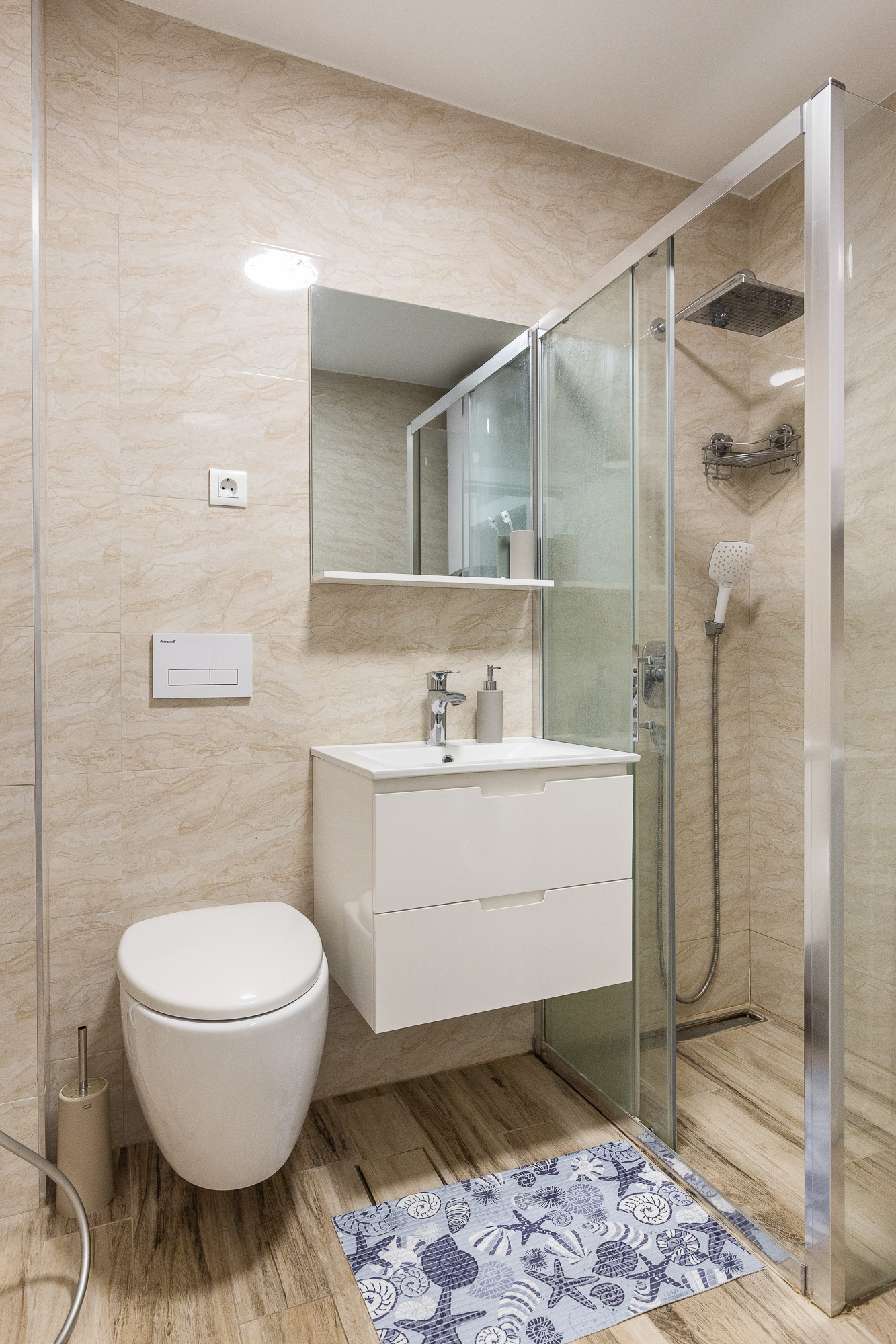 Stylish apartment in a complex with a swimming pool