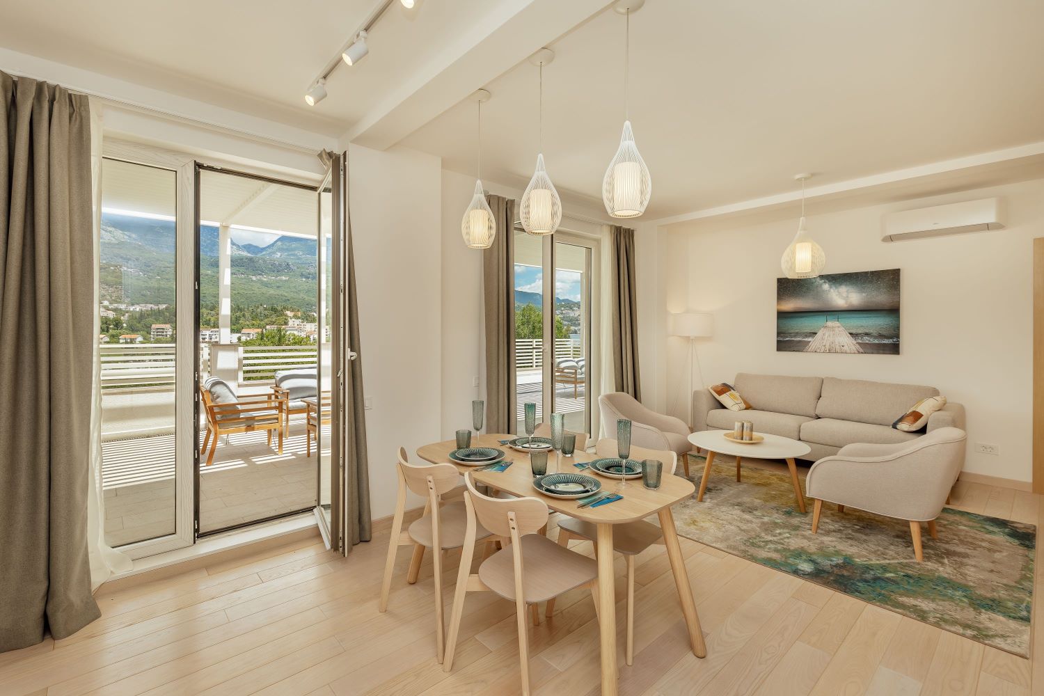 Apartments in new residential complex in Igalo