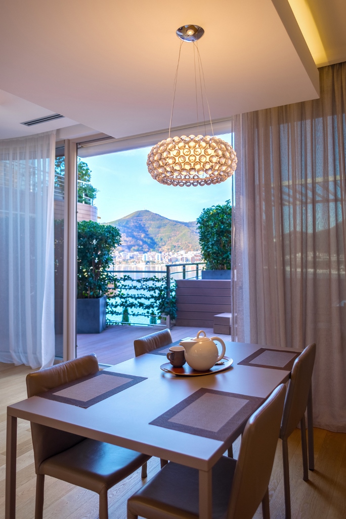 Two-bedroom apartment in a complex by the sea