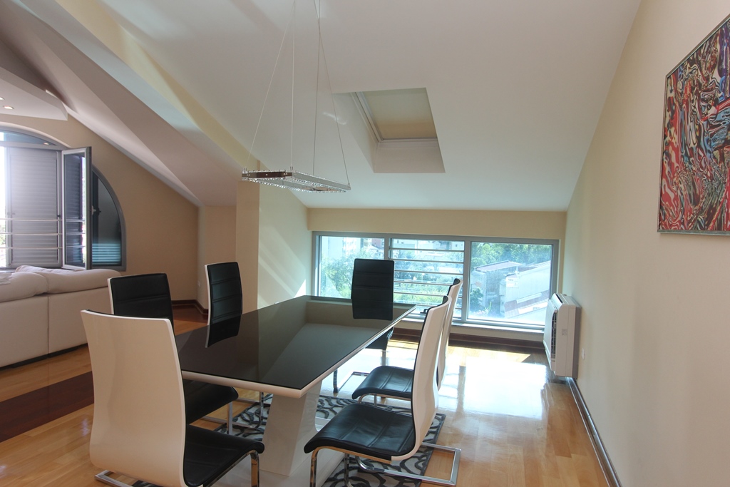 Spacious apartment in the center of Budva