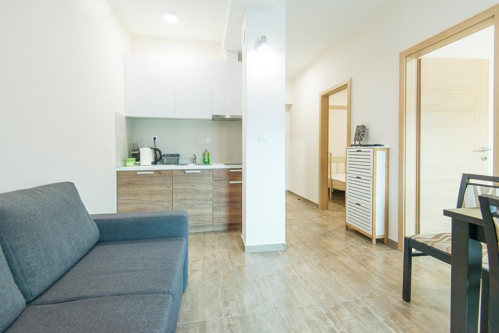 Luxury house with apartments in Stoliv, just steps from the sea!