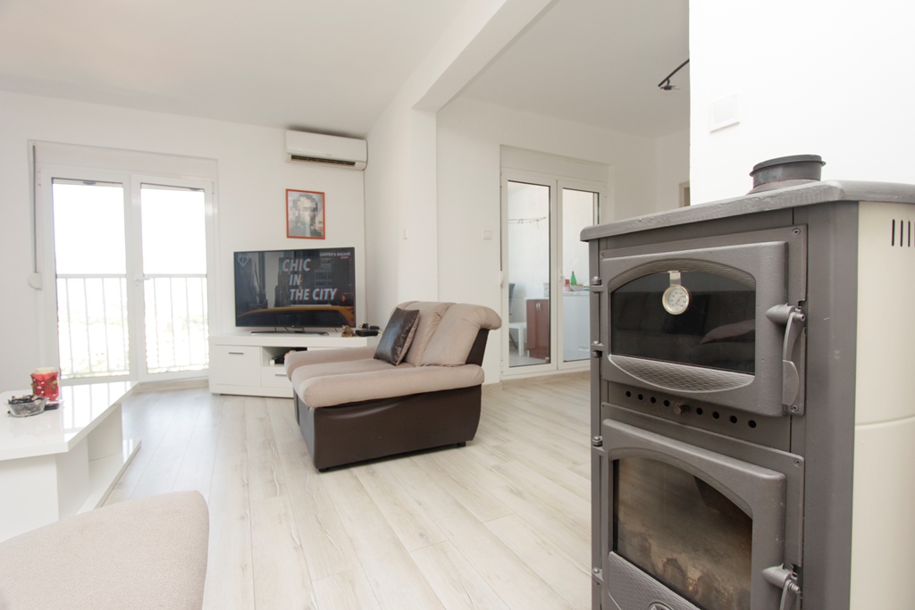 Bright apartment in Budva