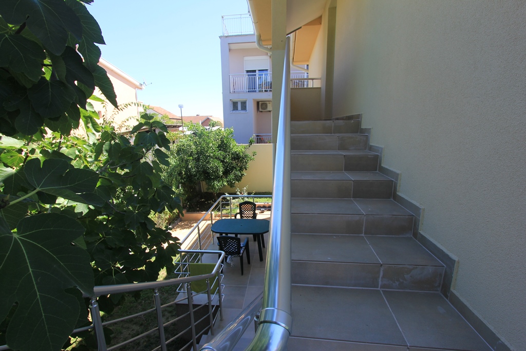 Two-storey house in Donji Stoj