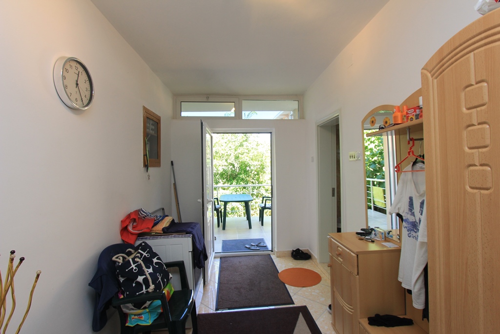 Two-storey house in Donji Stoj