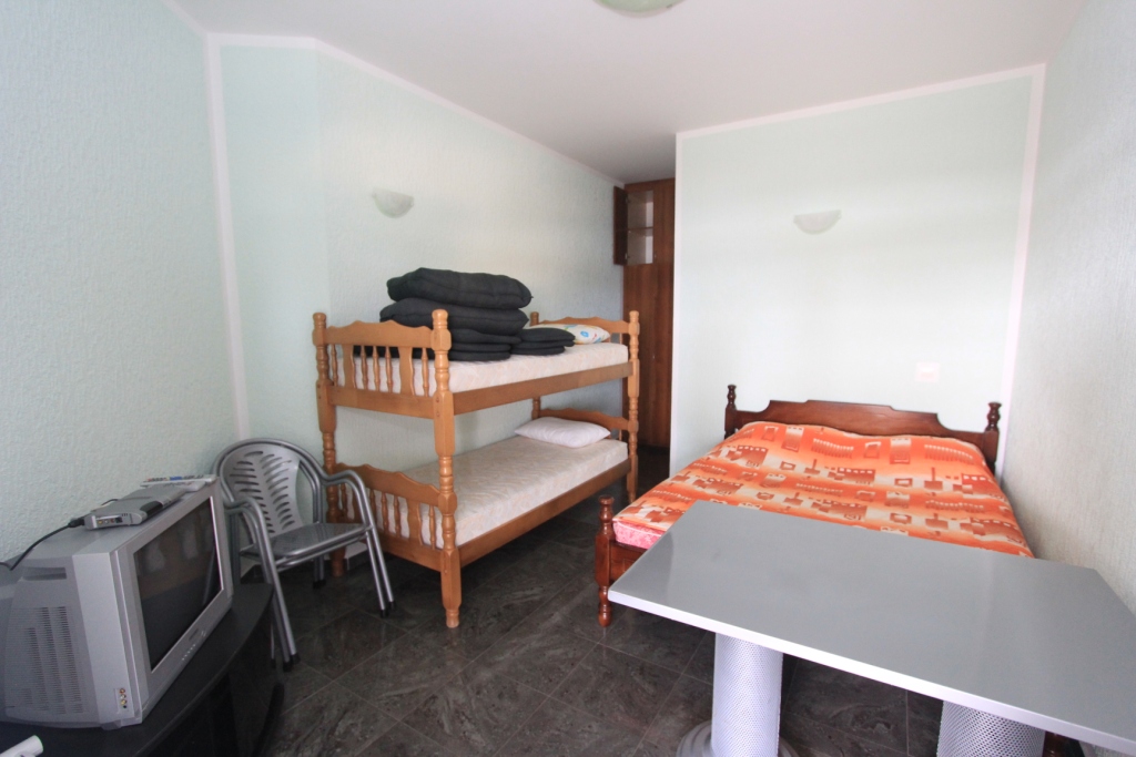 Villa with pool in Petrovac