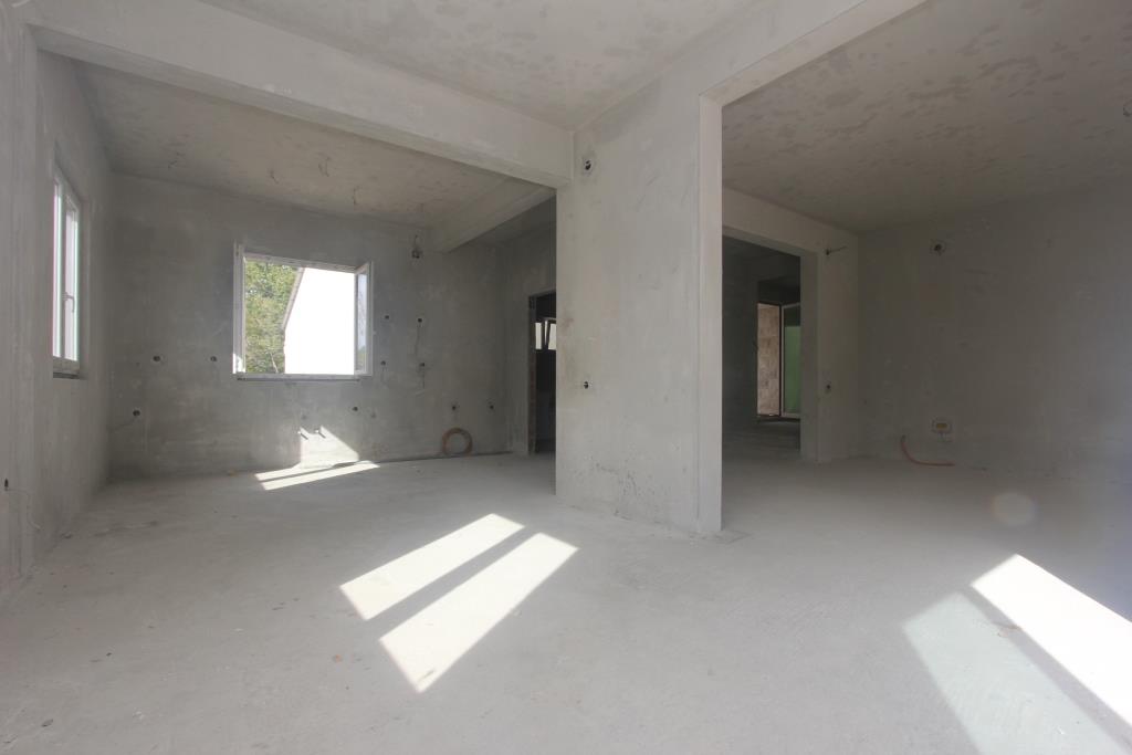 A house with sea and mountine view in Mojdez, Herceg Novi