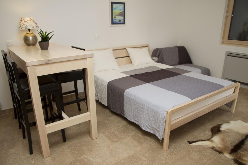 Mini hotel in Sutomore