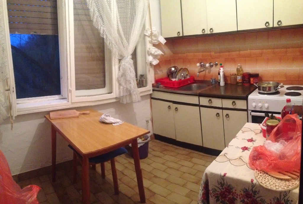 Three-storey house in Djenovici