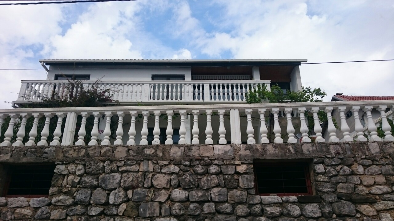 Fully Furnished Threey Storey House In Dobre Vode