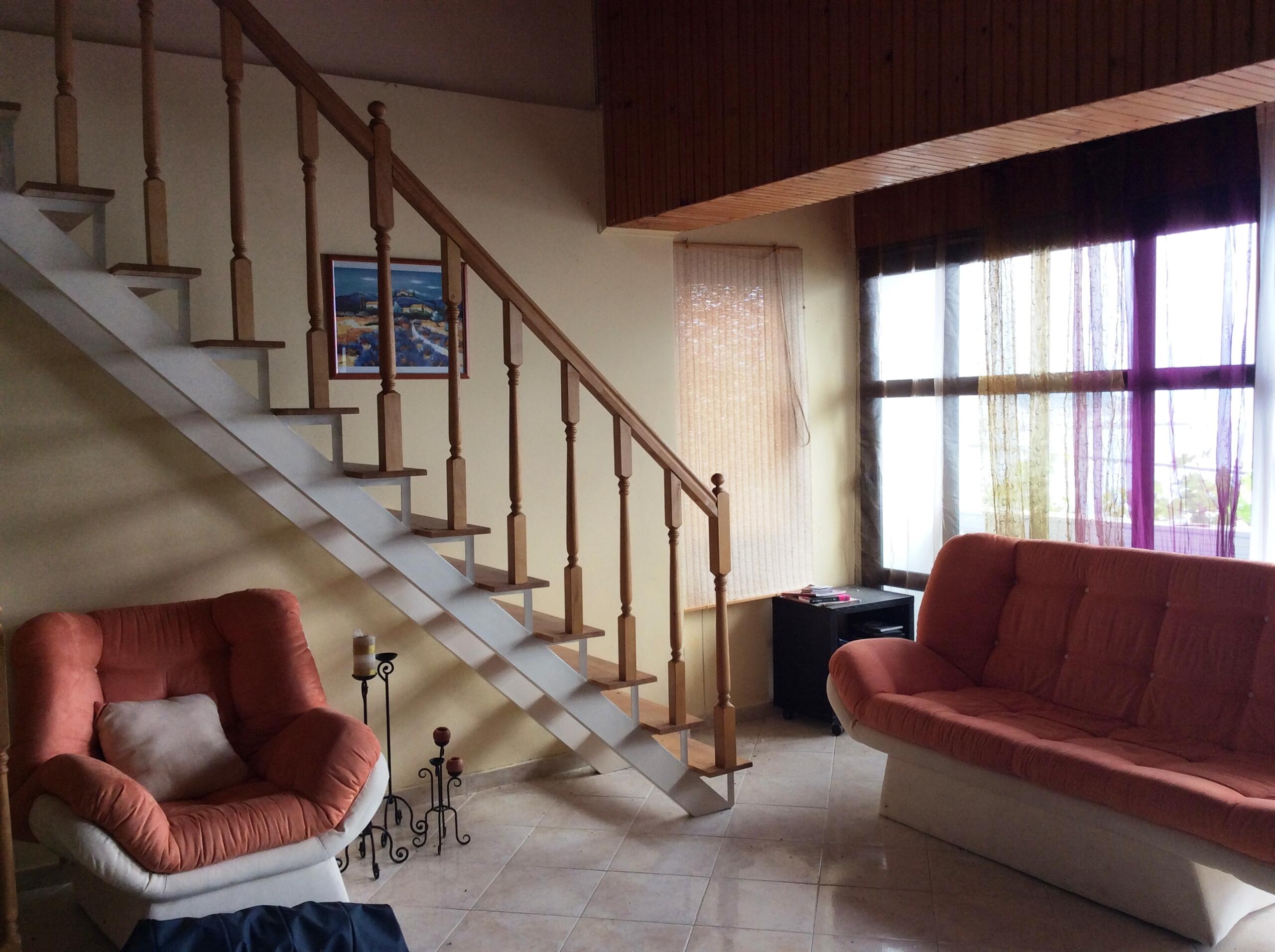 Fully Furnished Threey Storey House In Dobre Vode