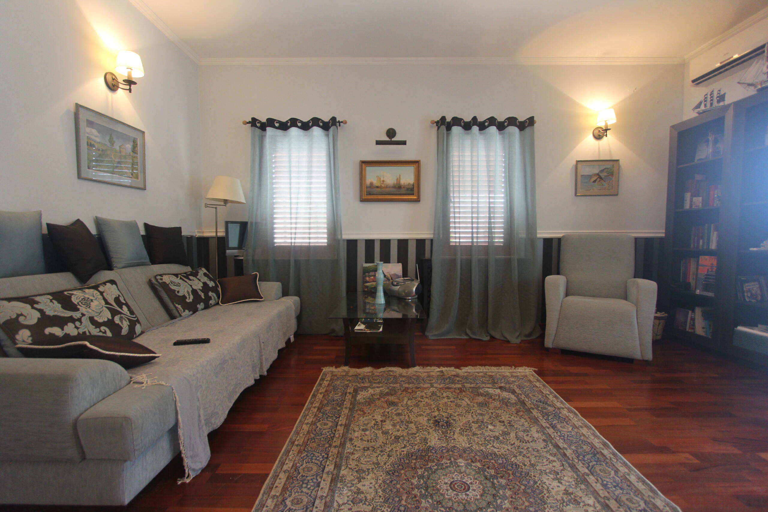 A villa with sea and mountine view in Bar