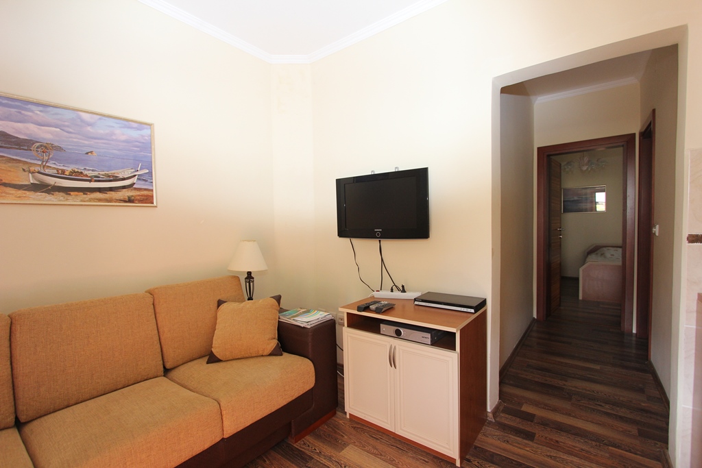 A villa with sea and mountine view in Bar