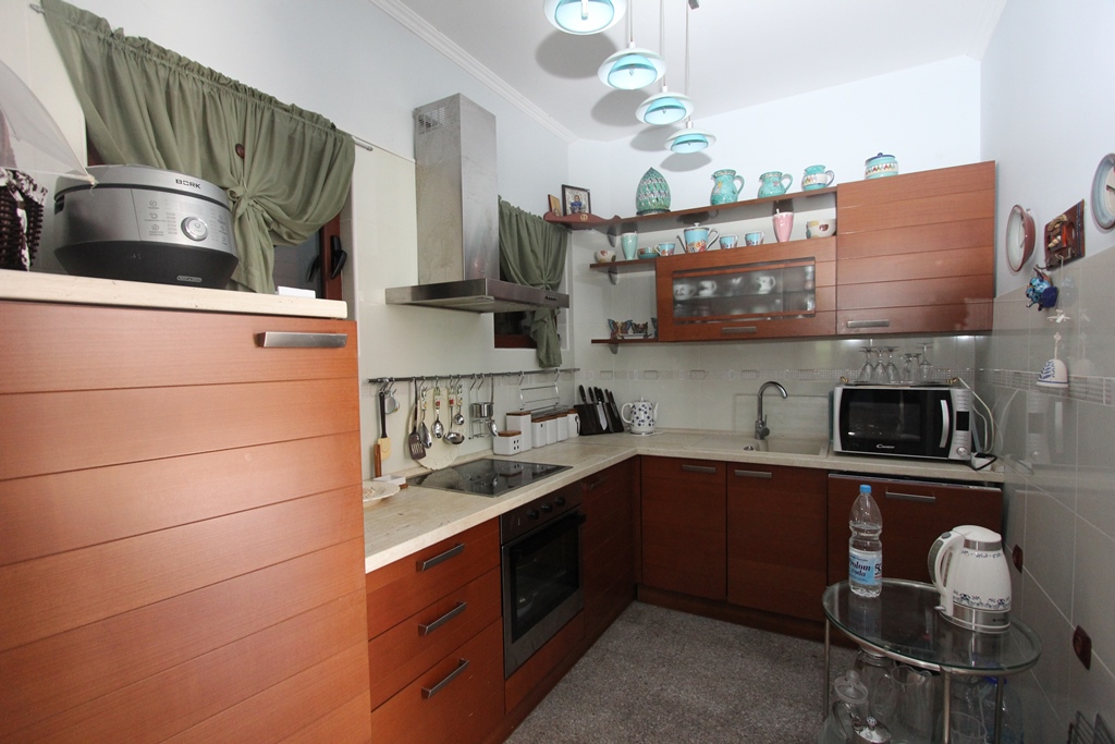 A villa with sea and mountine view in Bar