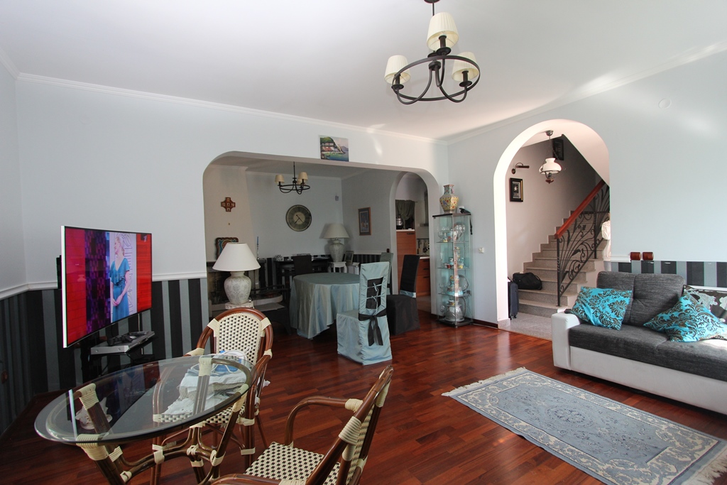 A villa with sea and mountine view in Bar