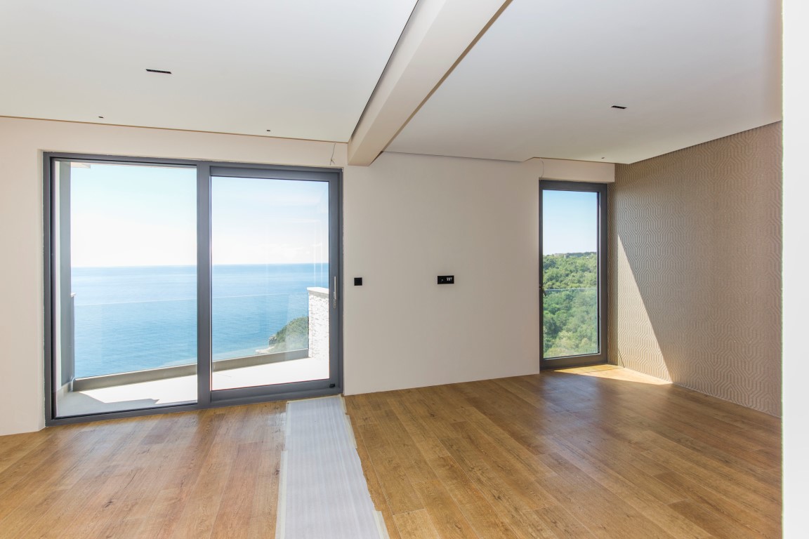 Luxurious villas in Budva
