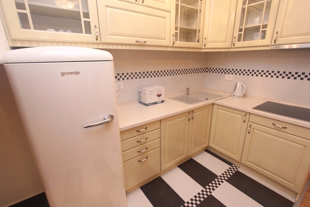 Apart hotel in Budva