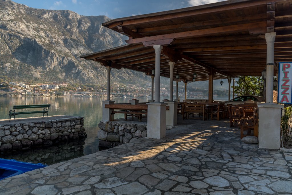 Two houses with restaurant on the front line