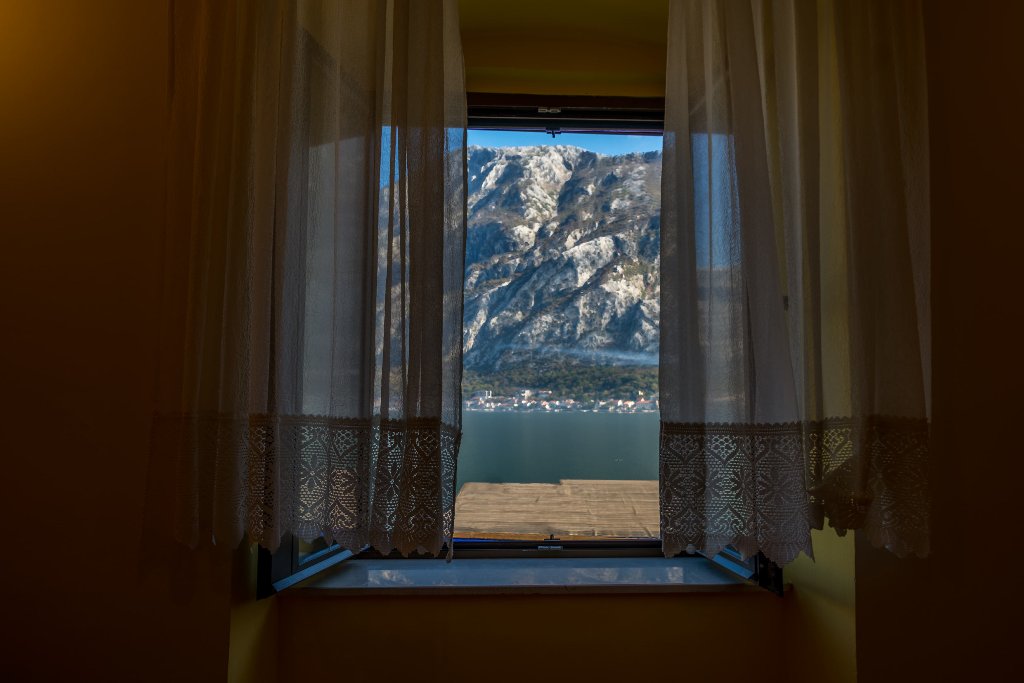 Two houses with restaurant on the front line