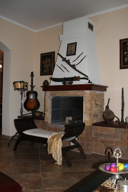 A luxurious villa with swimming pool in Kotor